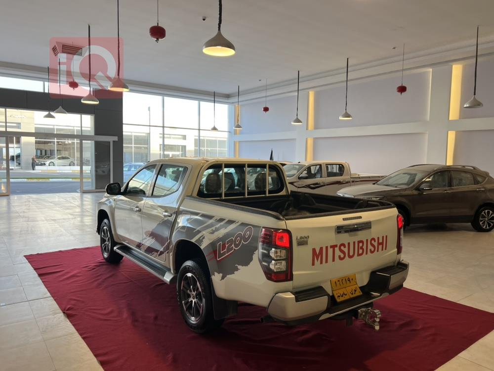 ميتسوبيشي L200